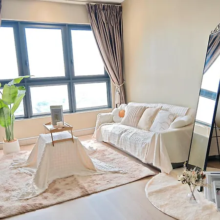 Perfect For Families & Larger Groups, Kl Mrt- M Vertica